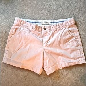 Women’s Old Navy ‘Favorite Khakis’ shorts/ size12 in good used condition